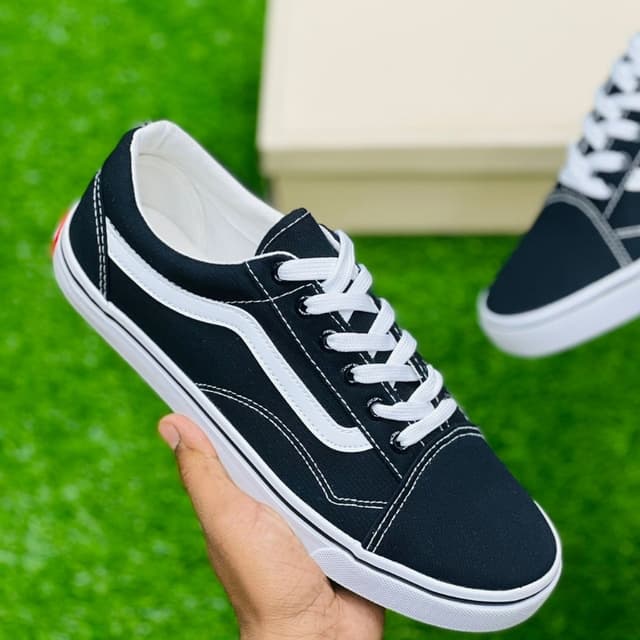 Casual Sneakers For Men Women Both Footwear