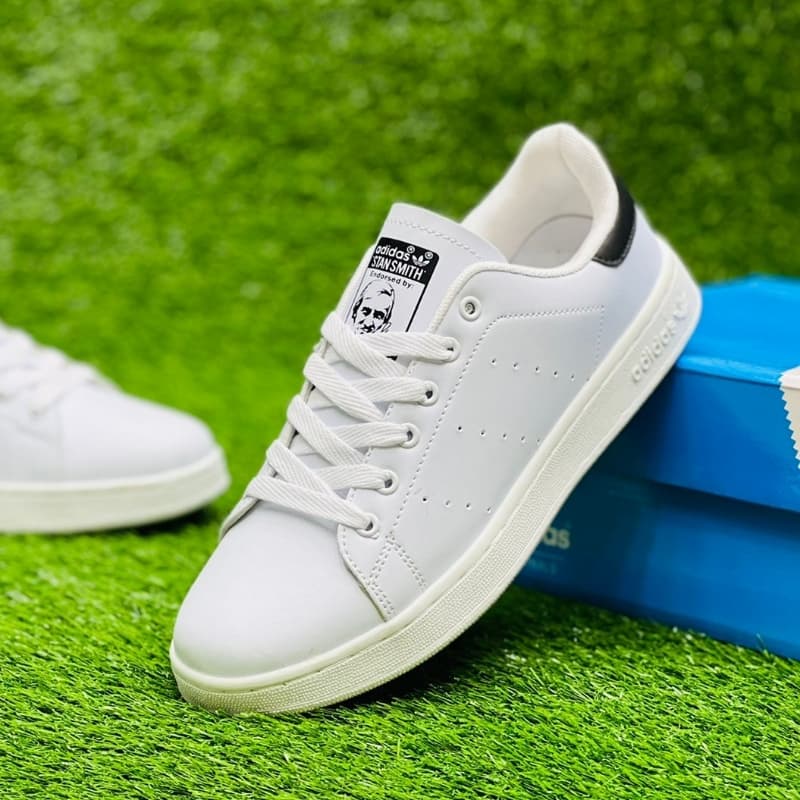 Casual Shoes/Sneakers For Men & Women Both
